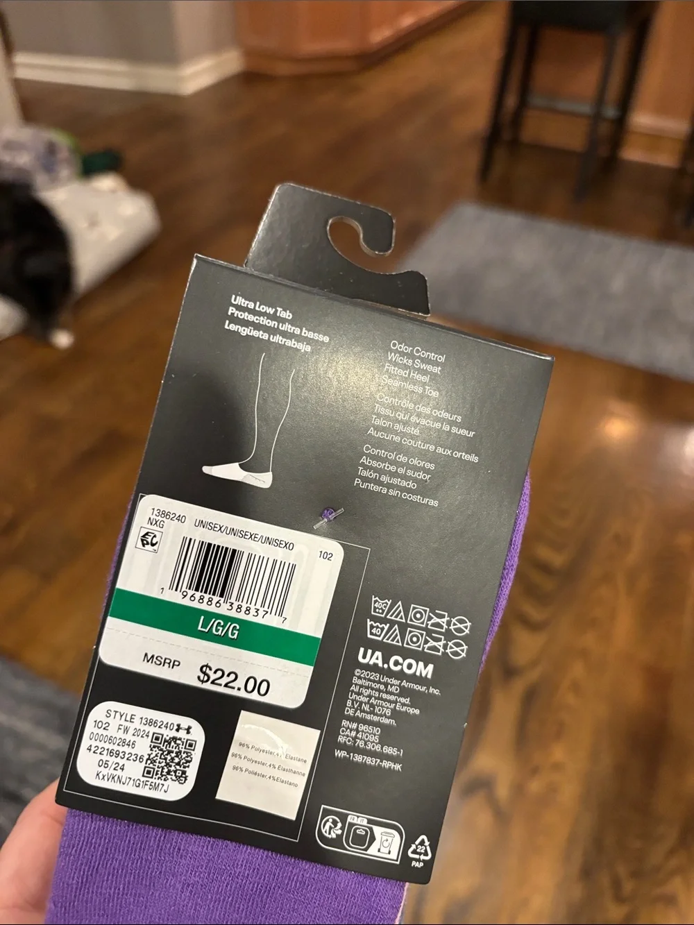 Under Armour lightweight ultra low tab socks